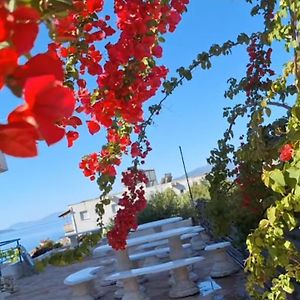 Leon Hotel Sarande